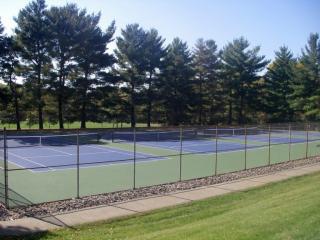 tennis-courts-768x576
